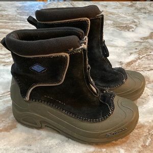 Columbia winter boots. Child’s 4